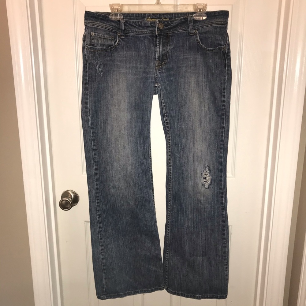 Women’s American Eagle jeans